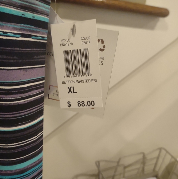 NWT Anthropologie Threads 4 Thought Betty High Waisted Leggings - Picture 6 of 6